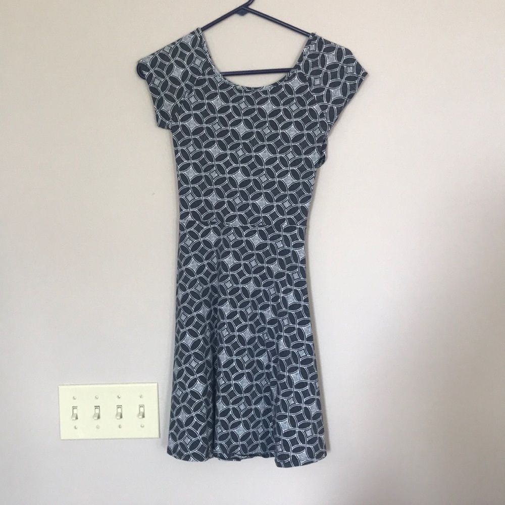 Cute pattern dress!